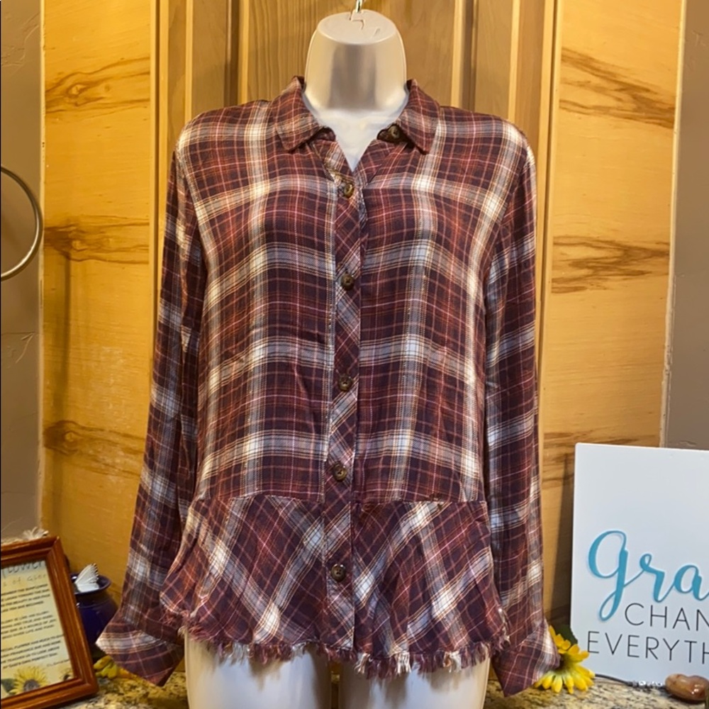 Democracy maroon plaid button up small Guc fit medium